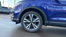 Nissan Qashqai 1.3 DiG-T 160 N-Connecta 5dr Petrol Hatchback